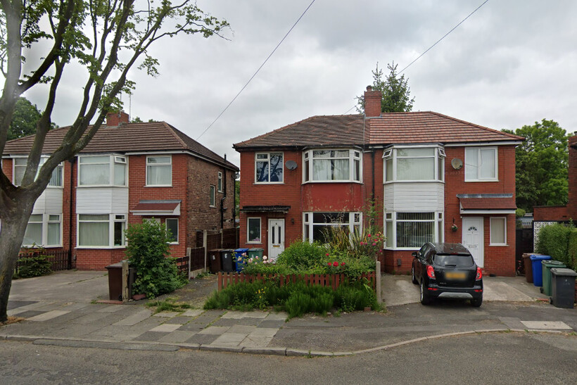 Oak Avenue, Whitefield M45 4 bed semi-detached house to rent - £1,099 pcm (£254 pw)
