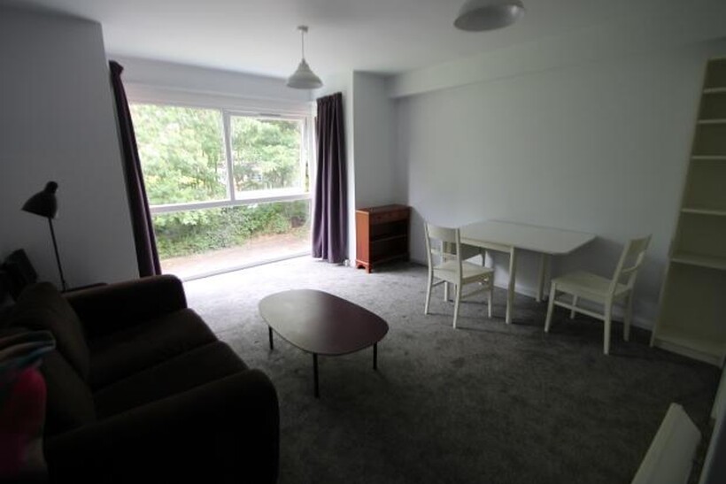 Clarendon Road, Leeds 1 bed house to rent - £724 pcm (£167 pw)