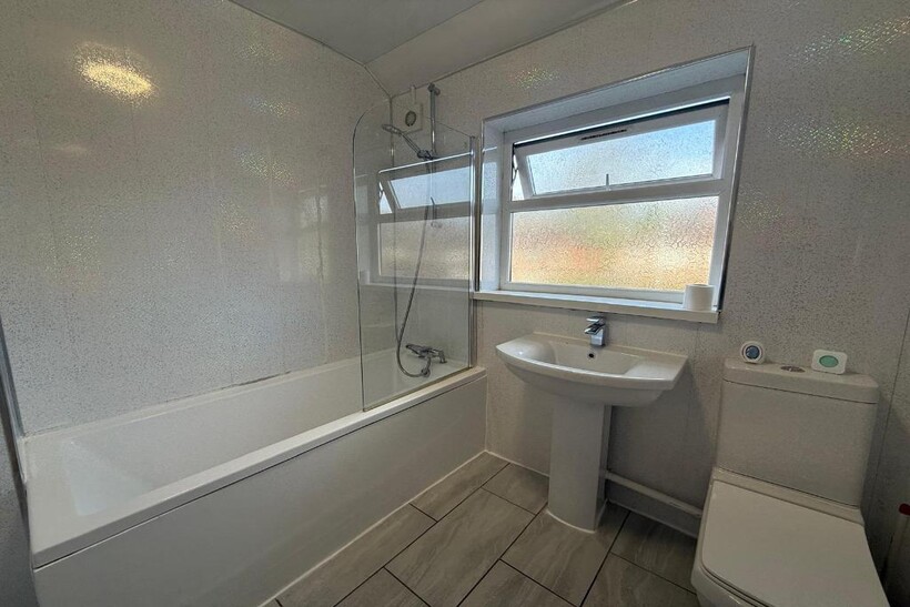 Cauldon Road, Stoke-On-Trent ST4 4 bed terraced house to rent - £398 pcm (£92 pw)