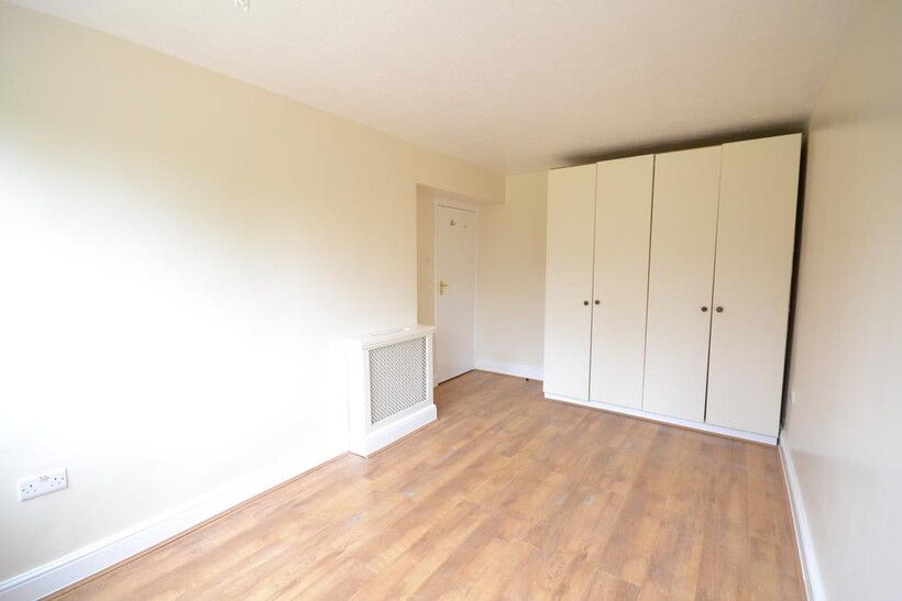 Waynflete Square, London W10 1 bed in a flat share to rent - £785 pcm (£181 pw)