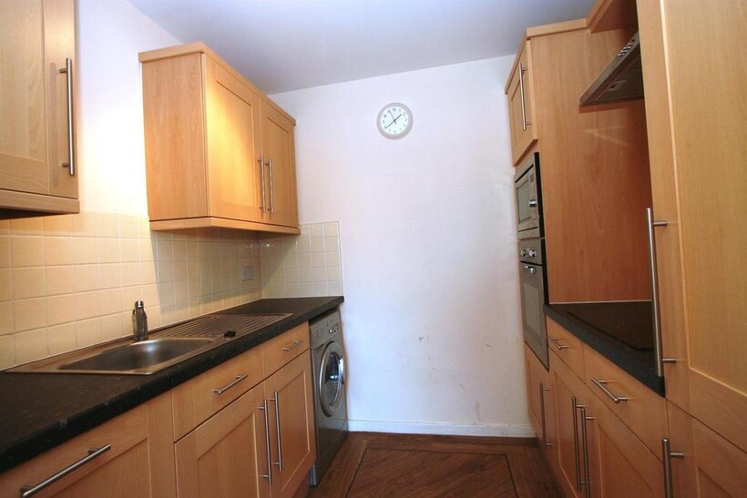Low Street, Sunderland SR1 2 bed flat to rent - £645 pcm (£149 pw)