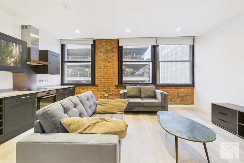 Flat 4 :: Gramercy House 3 bed apartment to rent - £1,935 pcm (£447 pw)