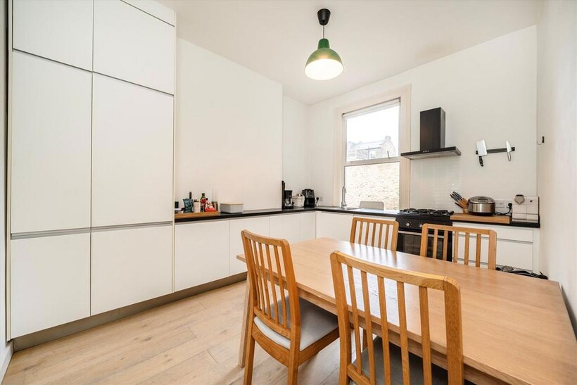 Shirland Road, Maida Vale W9 4 bed flat to rent - £4,199 pcm (£969 pw)