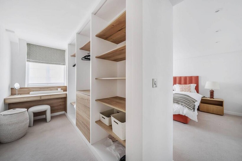 Whiteheads Grove, Chelsea, London, SW3 4 bed flat to rent - £23,833 pcm (£5,500 pw)