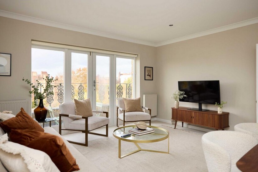 Sutherland Avenue, London, W9 3 bed apartment to rent - £6,700 pcm (£1,546 pw)