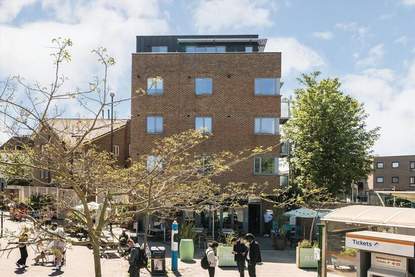 Coulgate Street, London SE4 2 bed flat to rent - £2,250 pcm (£519 pw)