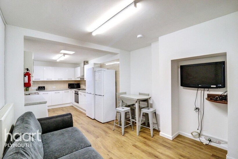 Welbeck Avenue, PLYMOUTH 1 bed in a house share to rent - £525 pcm (£121 pw)
