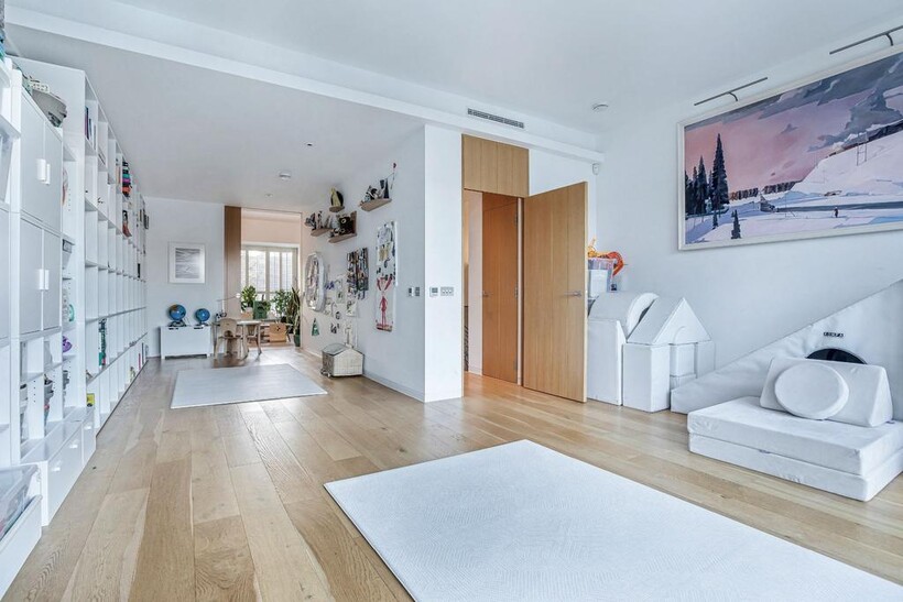Pangbourne Avenue, London W10 5 bed detached house to rent - £9,317 pcm (£2,150 pw)