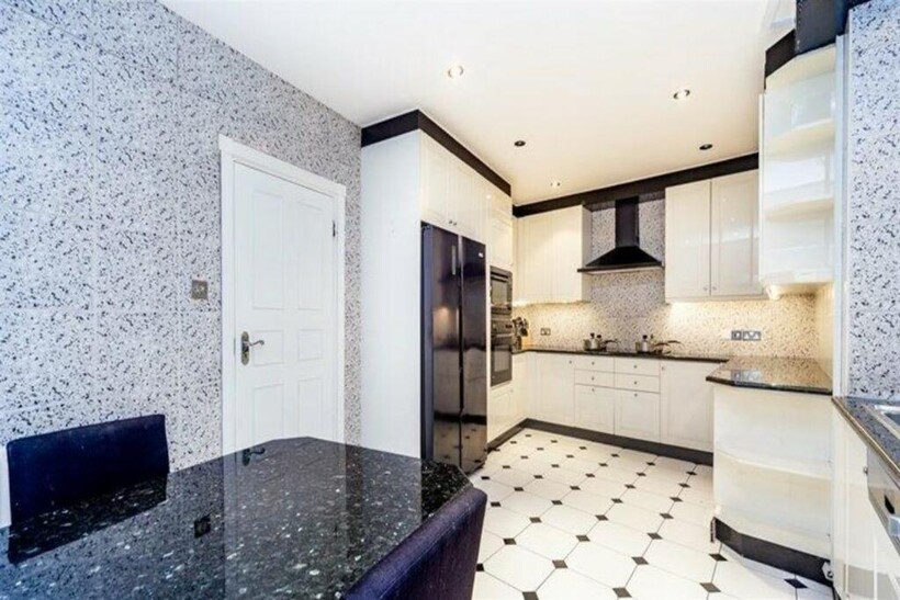 Park Road, London NW8 5 bed apartment to rent - £8,753 pcm (£2,020 pw)