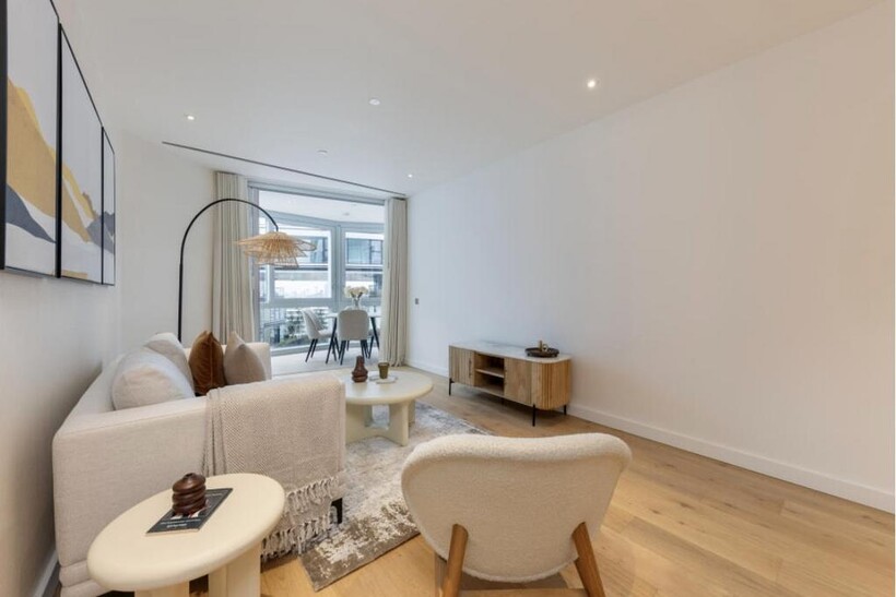 Wilshire House, 2 Prospect Way... 2 bed apartment to rent - £7,000 pcm (£1,615 pw)