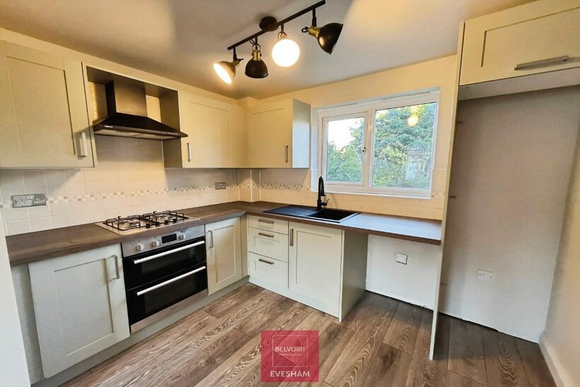 Sovereign Fields, Mickleton, GL55 3 bed semi-detached house to rent - £1,425 pcm (£329 pw)