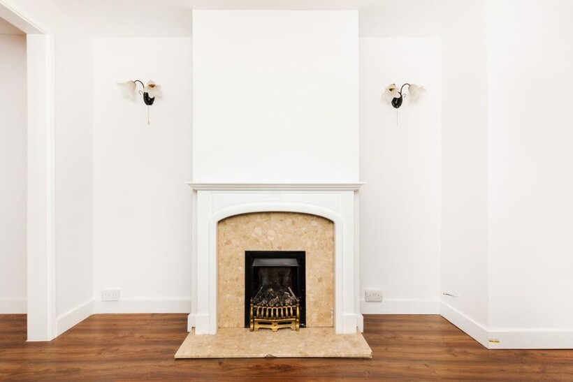 Macdonald  Road, London E17 3 bed terraced house to rent - £2,499 pcm (£577 pw)