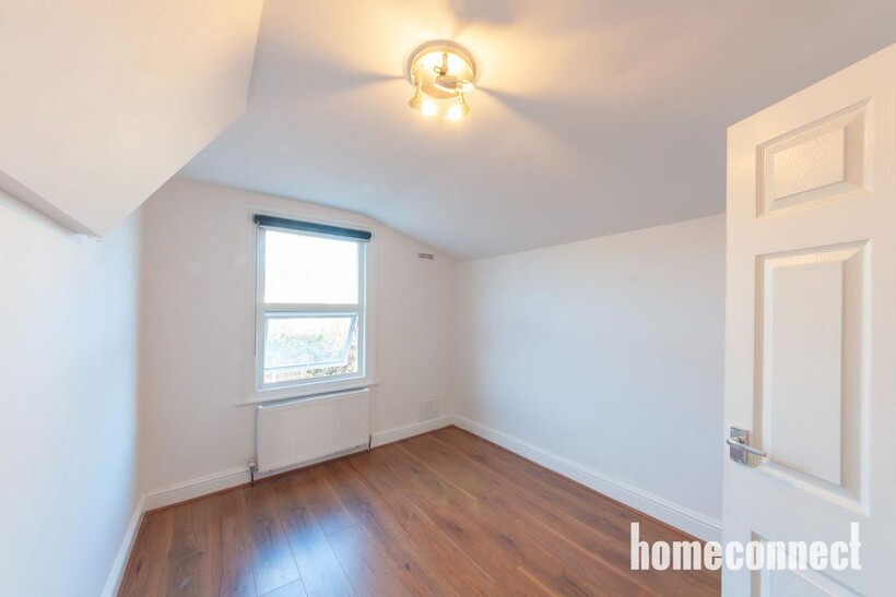 Trumpington Road, London, E7 4 bed terraced house to rent - £2,400 pcm (£554 pw)