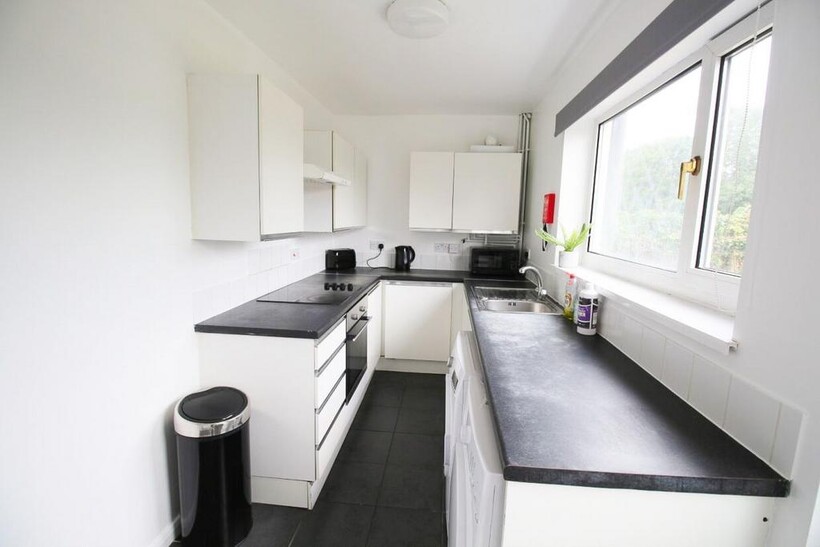 Student Accommodation, 67 Hewson... 4 bed house to rent - £435 pcm (£100 pw)