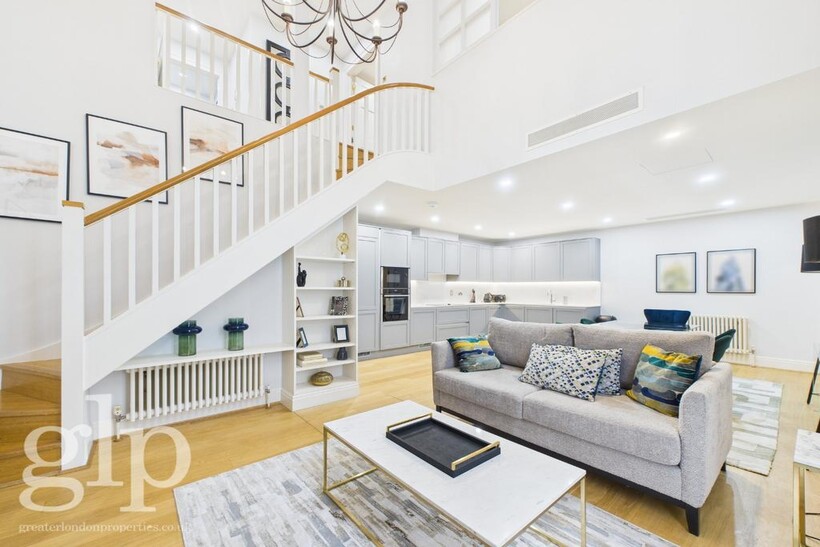 Woods Mews, Mayfair W1K 2 bed apartment to rent - £7,583 pcm (£1,750 pw)