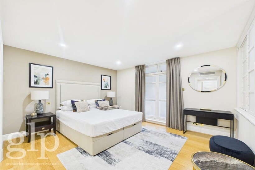 Woods Mews, Mayfair W1K 2 bed apartment to rent - £7,583 pcm (£1,750 pw)